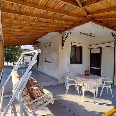 Vakantiehuis Mustakil Yazlik Ev *