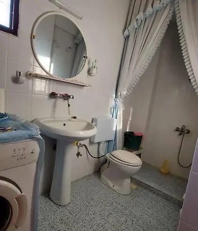 Mustakil Yazlik Ev * Çandarlı